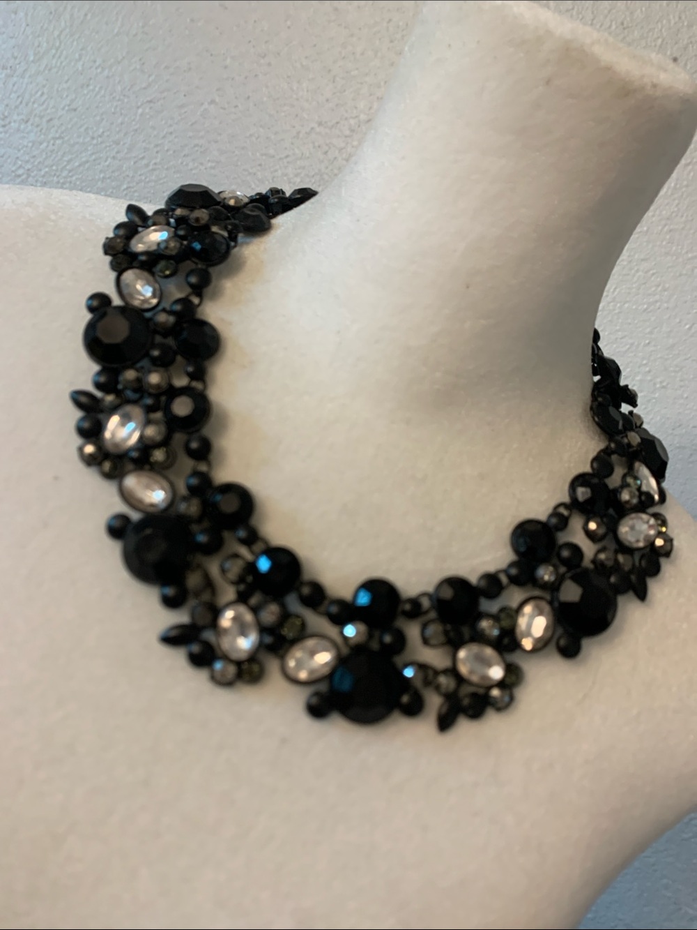 Black Crystal Statement Necklace - Elegant Floral Bib Design